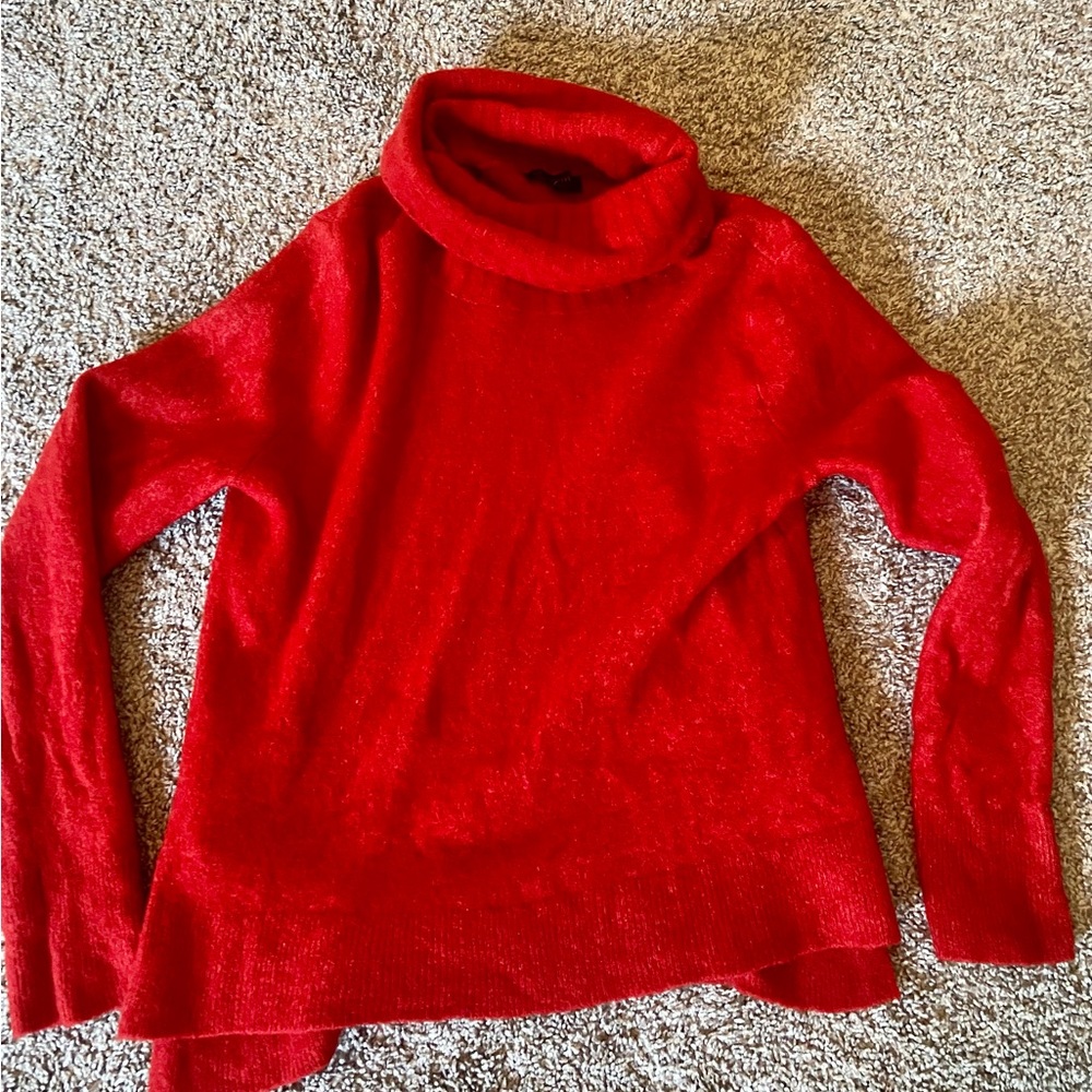 Banana Republic Red Turtleneck sweater size medium